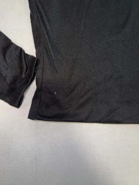 L.A. SEDUCTION Women's Black Long Sleeve Turtleneck Top - Picture 2 of 6